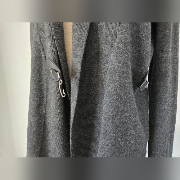CAROLE LITTLE Extra Fine Merino Wool Gray Shawl Collar Cardigan. Size M - Picture 8 of 14